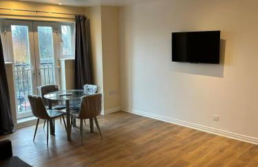 2 Bed 2 Bathroom Apartment central location - Foto 1