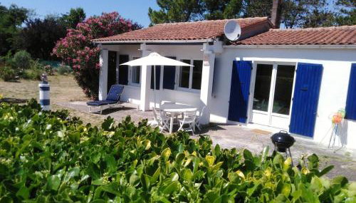 Maison oléronaise avec la plage à pied et la piste cyclable au bout du jardin - Foto 3