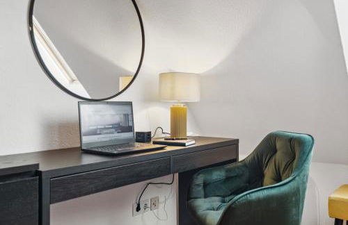 maremar - Design-Maisonette am Holzmarkt - Luxus Boxspringbetten - Arbeitsplatz - Loggia - Foto 20