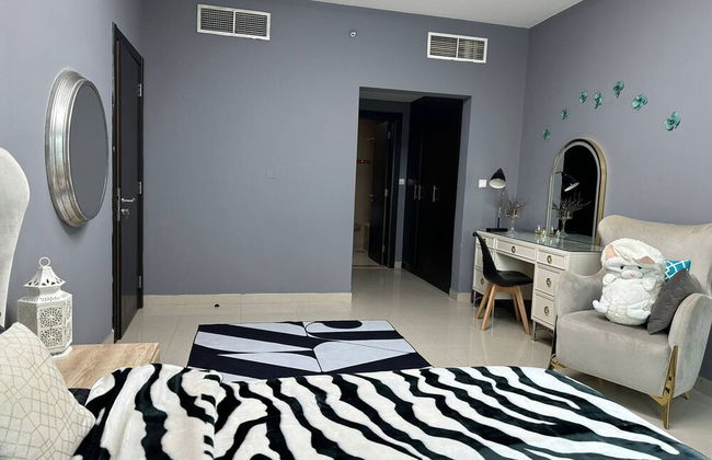 Luxurious 1 Bedroom Apartment in Red Residency Sport City Dubai - Photo 5