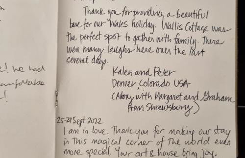 An Artist's Cottage - Photo 15