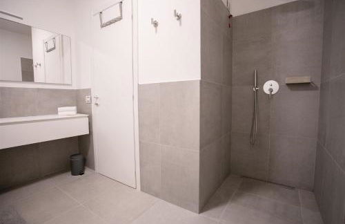 IseoLakeRental - Trivia Resort - Photo 11