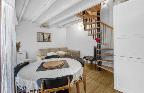 Refuge Montagnard - Terrasse et Local à Ski ou Vélo - Foto 6