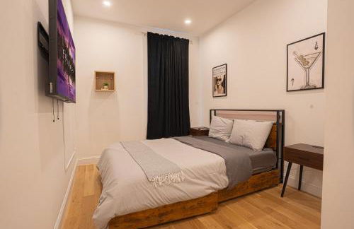 Stylish 2BD Brooklyn Retreat with Backyard & Basement - Foto 13