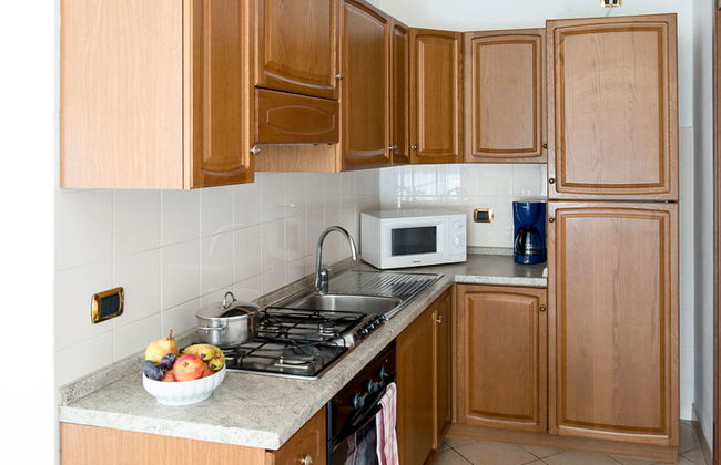 2 bedroom Apartment in Bardolino with swimming pool and garden - Photo 8