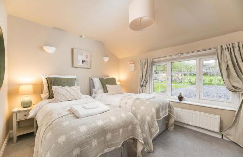 Central Malham Wellbeing Escape, 5-bed house with yoga studio - Foto 9