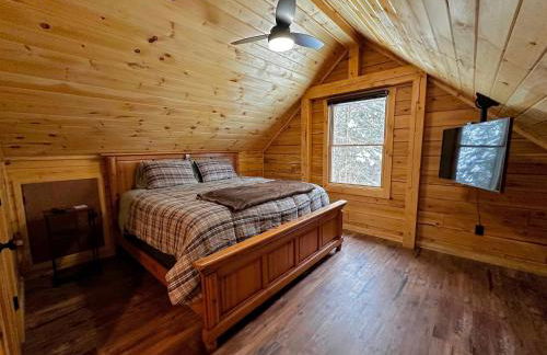 31R Brand new log home on quiet side street in Bethlehem, close to Main Street! 20 min to skiing - Foto 10