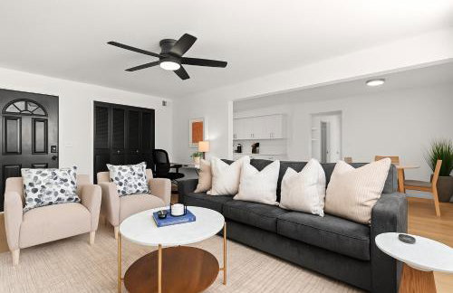 Bright & Spacious Flat Near the Heart of Royal Oak - Photo 26