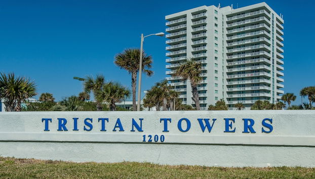 Tristan Towers Unit 13C - Foto 2