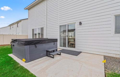 6BR Retreat with Playground Basketball & Sleeps 22 - Foto 36