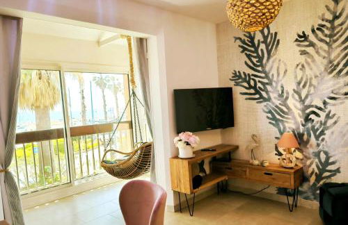 Les Salins de Hyères Vue Mer Exceptionnelle Superbe T2 de 55m2 - Foto 5