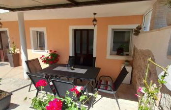 Casa Šimeti Charming Mediterranean Home near Poreč with Private Garden & Free Parking - Photo 34