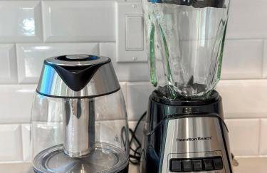 Charming Encino Retreat with Pool - Foto 12