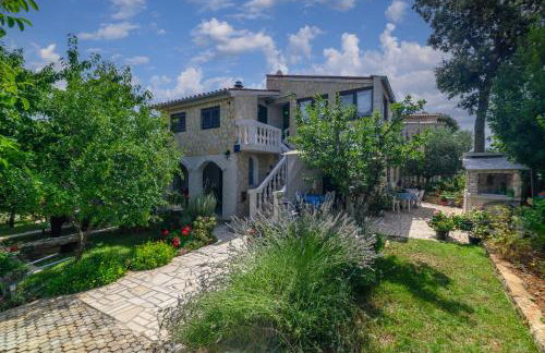 Apartments with parking space Kavran, Marcana - 14109 - Foto 1