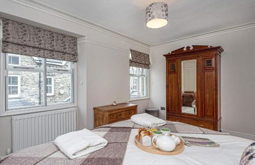 Character Townhouse in Town Centre & Superb Views - Foto 33