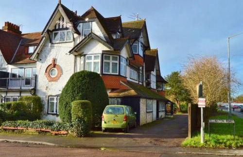 Beautiful flat sleeps 4 in Taplow Maidenhead Near Windsor and Ascot racecourses Near Legoland - Foto 26