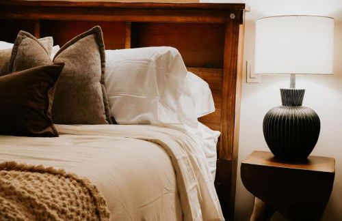 Timeless Modern Luxury at Bellerive on the River - Photo 11