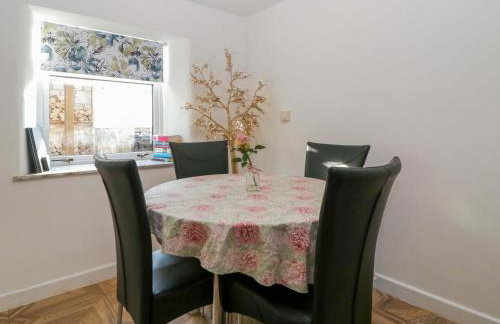 Rose Cottage - Photo 9