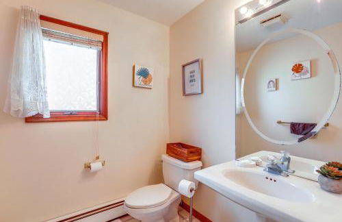 New Jersey Home with Private Office and Backyard Oasis - Foto 25