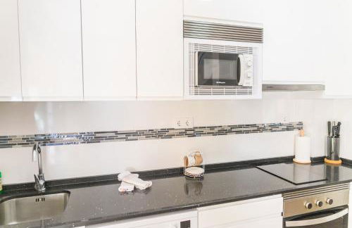 Adosado Nuevo con Piscina, Playa, Garaje y Jardín - Foto 20