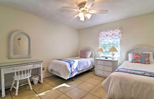 Pet-Friendly Brooksville Cottage with Fire Pit! - Foto 17