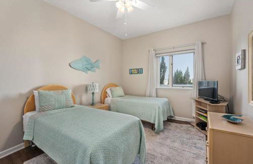 Crystal Shores 202 - Foto 26