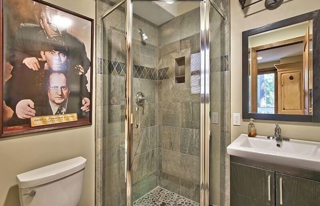 3877 Crest Drive - Photo 17