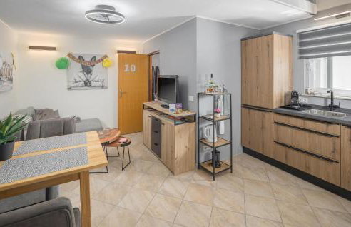 Cozy Apartment In Micetici With Wifi - Foto 5