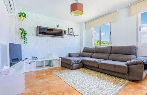 Beautiful Home In Oropesa Del Mar - Photo 12