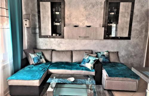 Silver Home - Photo 11