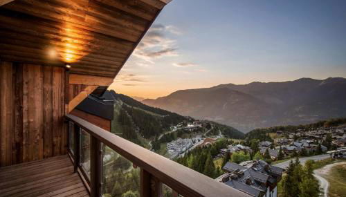 Luxury Penthouse - Panoramic Views, Walkway Balcony, Private Floor - Photo 2