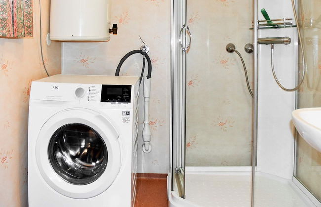 7 Person Holiday Home in Sandane - Foto 14