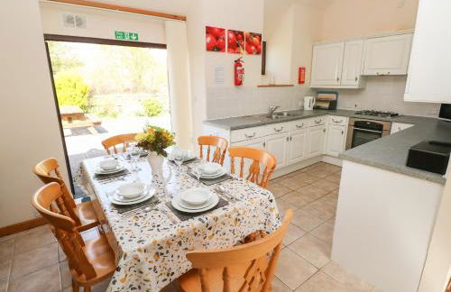 Hill Top Farm Cottage - Photo 5