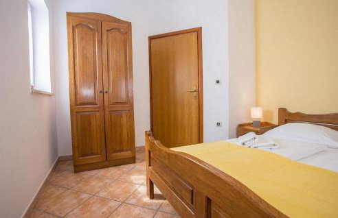 Lovely Apartment In Porec With Wifi - Foto 17