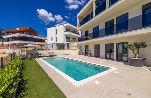 Luxury apartment LaRiv II with pool - Foto 3