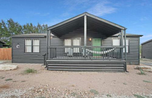 Starlight Horizon 2 Cabins Hot Tub & Pool - Pet-Friendly Texas Hill Country Stay Near Canyon Lake Sleeps 12, Stargazing, Group Getaway - Foto 28