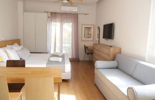 Sappho Studios - Photo 26