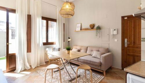 WintowinRentals Acogedor apartamento con patio privado junto al Albaicín - Foto 2