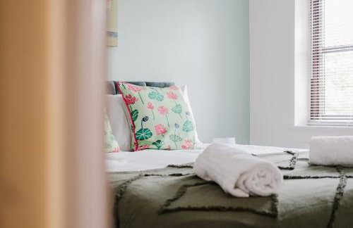 Modern and Stylish Home away from Home - Foto 26