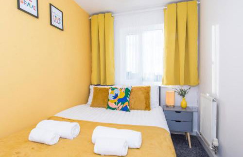 Workers Families Pet Friendly 7Bed 2Bath and WC Free Parking Garden 14PPL - Photo 15