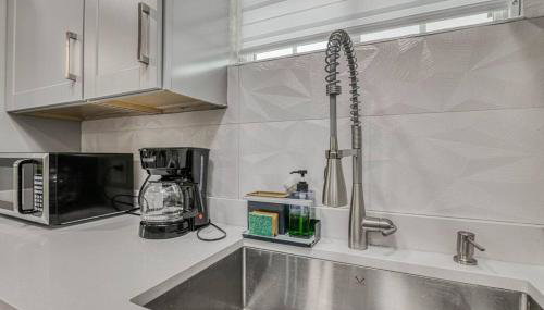 My Cozy Duplex B in the heart of West Side - Foto 5, minibar