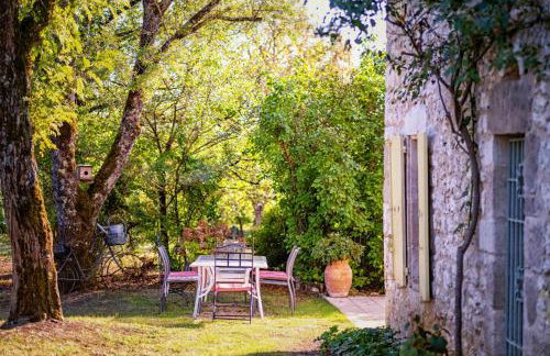 La Maison des Chênes - Piscine et grand terrain arboré dans une ambiance bucolique. - Foto 13