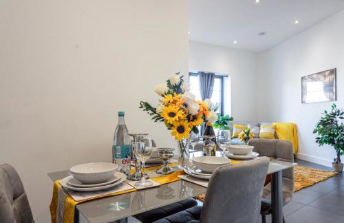 Stylish 2 bed Flat in London with River Thames views Access to boat rides into London-Near O2 Arena and Excel, Fast Wi-Fi, Free Parking, Excellent links Elizabeth and Southeastern Train Line - Foto 36