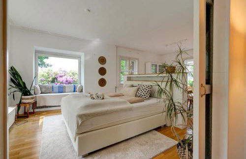 Beheizter Whirlpool und Panoramafenster vom Bett ins Grüne! - Foto 9