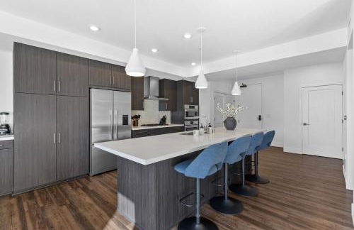 Amethyst Sky Loft - Elevated Two-Story Waterfront - Foto 7