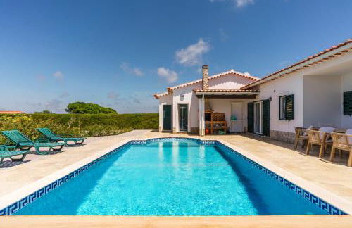 Sunny Ocean Villa with pool near Arrifana beach - Foto 1