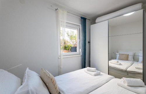 Bayview Villa by Pag tours - Photo 34