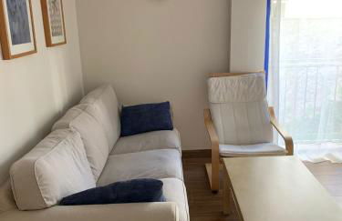 Cosy Apartment in L Escala, 7 mins walk to the closest beach, Riells - Foto 8