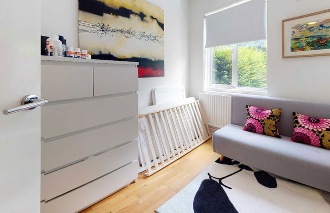 Bright and Spacious Philbeach Garden Apartment - Foto 1