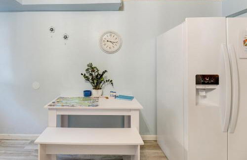 12 Mi to Beach! Cozy Cove with Patio in Newport - Foto 6